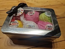 6 Bath Bombs In gift tin.  ( free xmas postage until 15/12/25)
