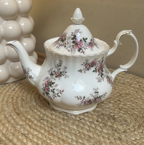 Royal albert teapot lavender - royal,
