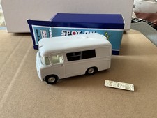 TRIANG SPOT ON MORRIS WADHAM