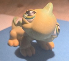 HasbroLittlest Pet Shop#254 Green & Gold Iguana Lizard Blue Magnet 2007