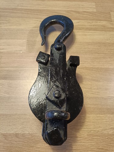 Heavy duty cast iron pulley
