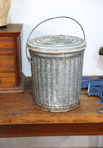Vintage metal trash - metal, can
