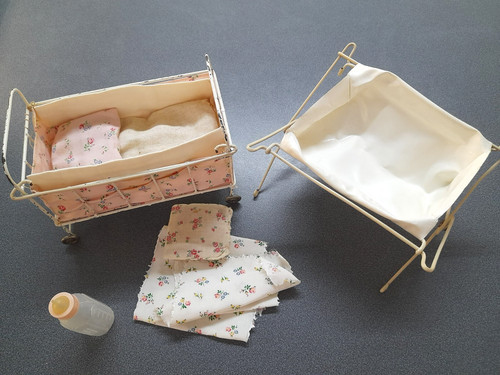 Vintage 1950 toy cot - toy,