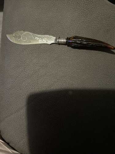 Antique butter spreader with - butter,