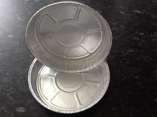 Round aluminium tin - x,