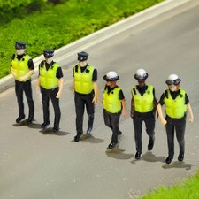 FG36 Modern Police Officer