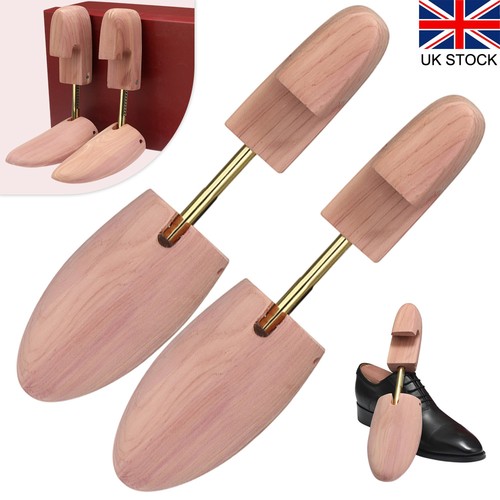 Pair cedar shoe - shoe, stretcher