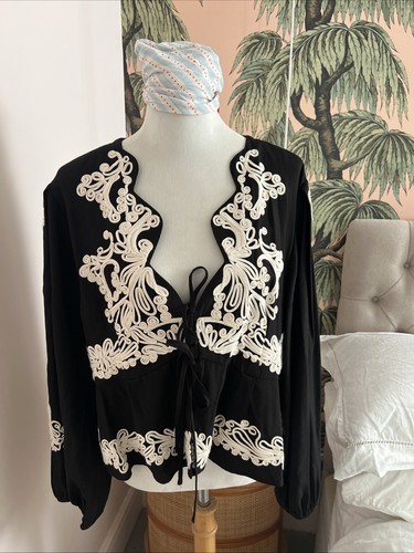 Black spanish embroidered - black,