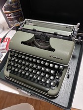 Vintage Olympia SM3 DeLuxe