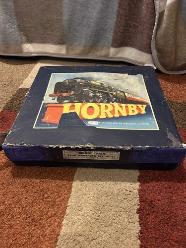 Hornby train set b - train, no.