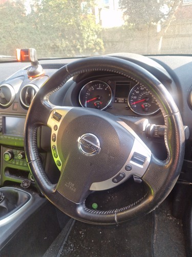 Nissan qashqai steering wheel - nissan,