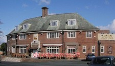 PHOTO  SEVEN SISTERS PUB