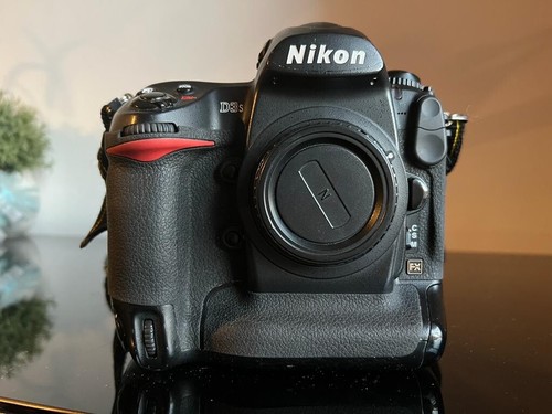 Nikon d3s body - nikon,
