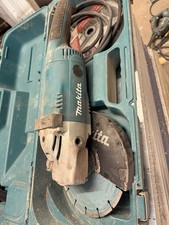 Makita GA9020 230mm Angle Grinder