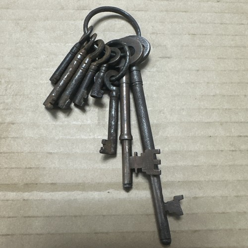 Keys steel a - a, key