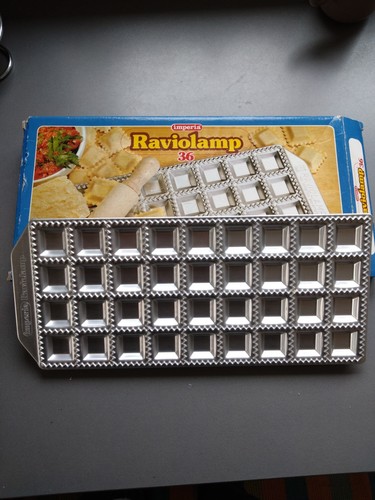 Raviolamp ravioli maker - raviolamp,