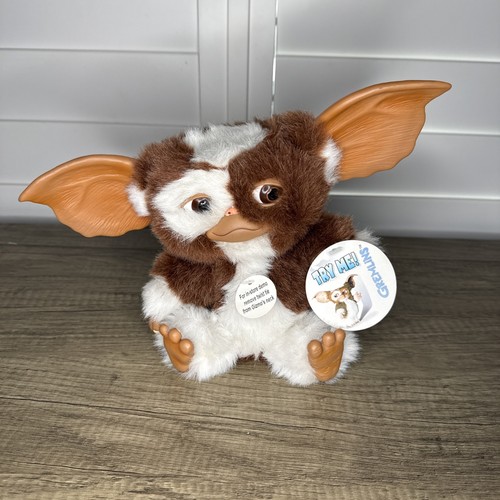 Neca gremlins gizmo plush toy - gremlins,