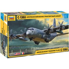 Zvezda Model Kit Hercules C-130J Heavy Transport Military Aircraft Scale 1:72