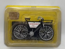 BIC084 Butcher's delivery 1958 DelPrado miniature bicycle 1:15 cycling model