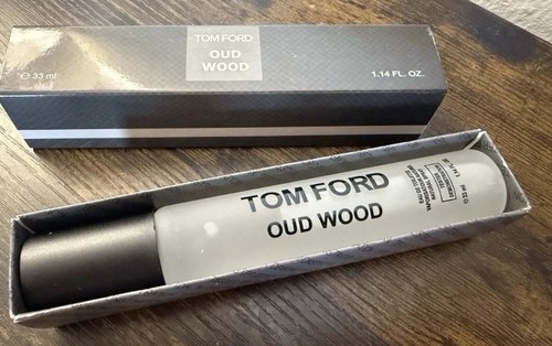 Tom ford oud wood travel - tom, spray
