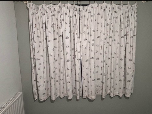 Disney winnie the pooh curtain - pooh,
