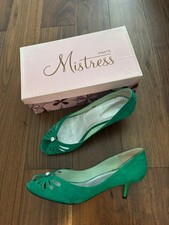 Office Ladies emerald green