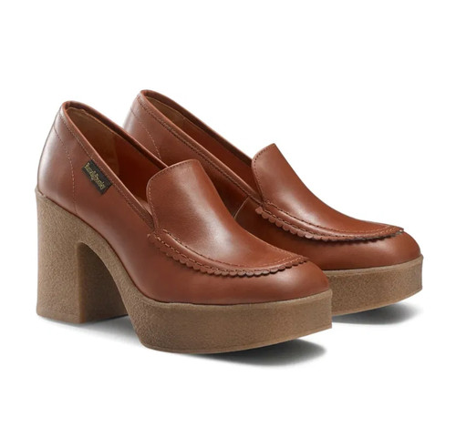 Russell bromley fleetwood - bromley,