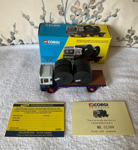 Corgi classics 25301 holt lane - classics,