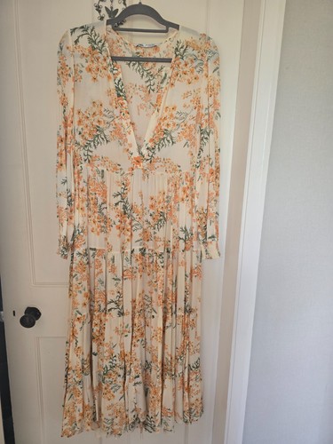 Zara floaty tiered dress size - tiered,