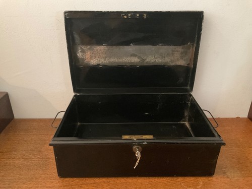Vintage metal deeds - box, with