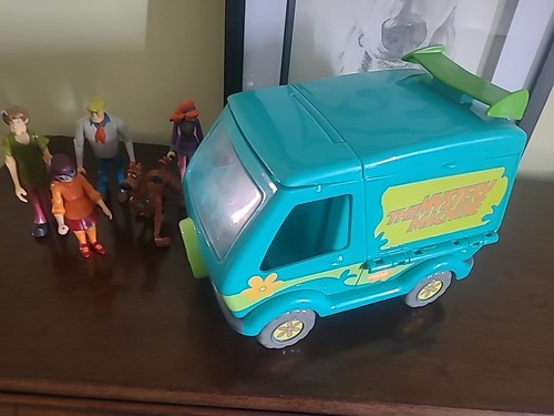 Scooby doo mystery machine - doo, van