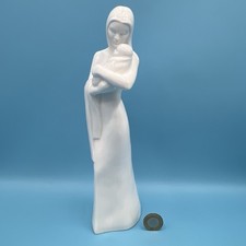 *MOMENTS BY COALPORT MY TREASURE FIGURINE 2000 BONE CHINA WOMAN BABY 25CM MINT*