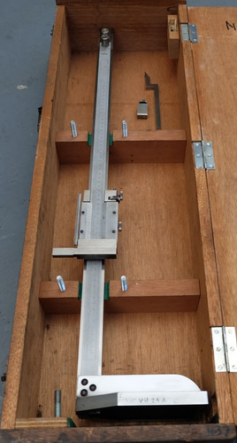 Mitutoyo height gauge - height, 24"