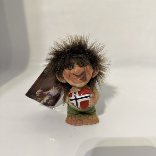 Form troll with - ny, norwegian