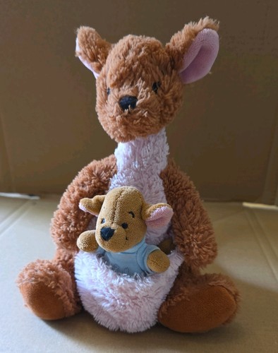 Disney store exclusive - disney, &