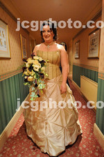 Justin Alexander  Honey Gold