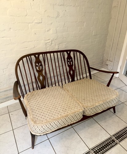 Vintage ercol windsor - 2, seater