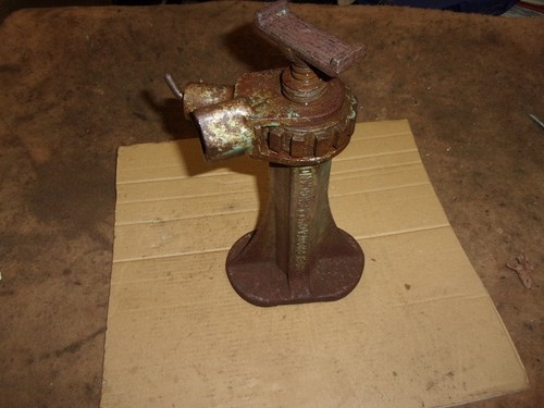Vintage car screw - screw, jack