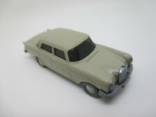 Wiking: Mercedes 220 Fintail, Light Yellow Gray, Saure HB No.378/1E (Push511)