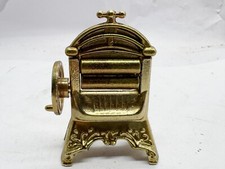 VINTAGE  BRASS RETRO DOLLS HOUSE FURNITURE ORNAMENT MANGLE WASHING TOOL