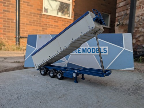 Muldoon bulk blower - 1:32,