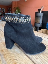 Stunning KURT GEIGER Black