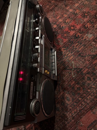 Toshiba 200s radio - toshiba, in