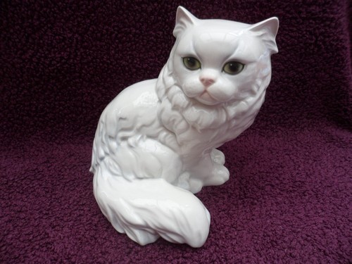 Rare vintage goebel porcelain - rare,