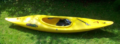 Pyranha acrobat 300 yellow - acrobat,