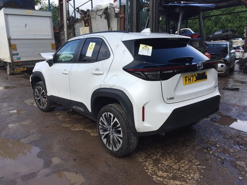 Toyota yaris cross 2021 2022 - yaris,