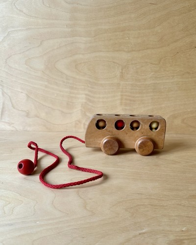 Vintage wooden pull - wooden,