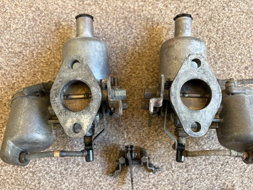 Twin carbs carburettors - su,