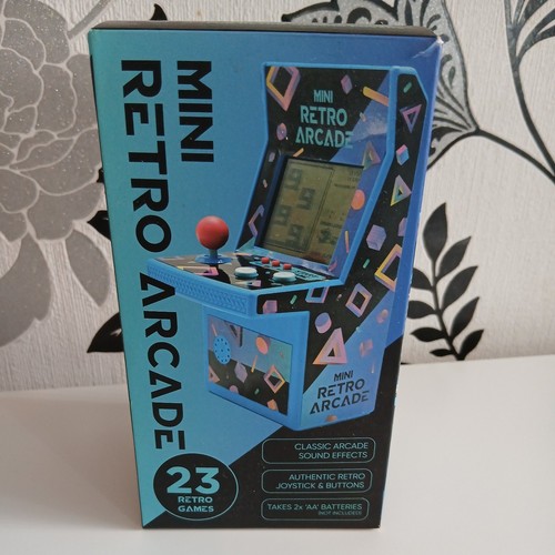 Mini retro arcade machine - retro,