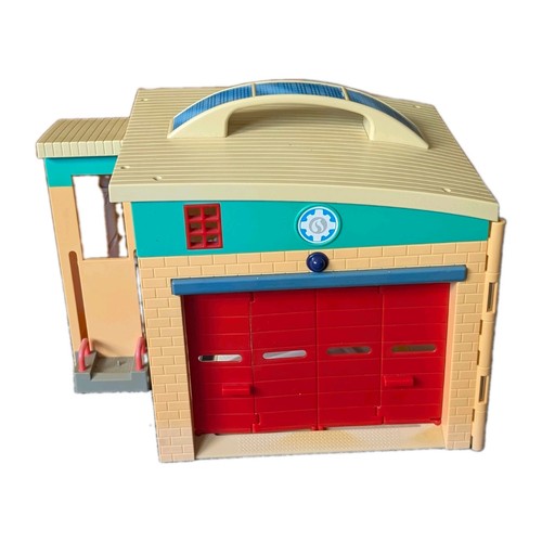 Fireman sam fire station - fireman,